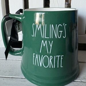 Rae Dunn SMILING’S MY FAVOURITE Green Mug